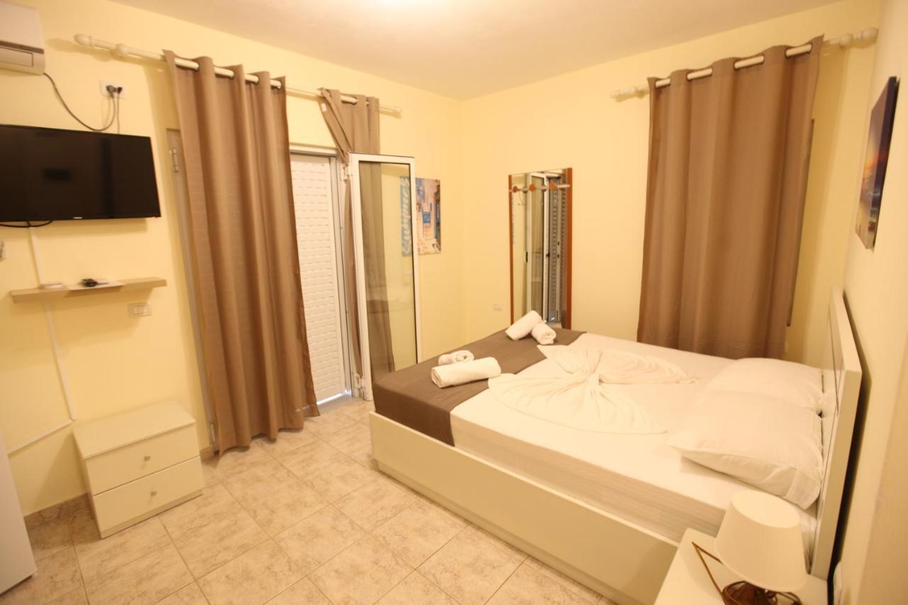Hotel Prishtina Saranda Zewnętrze zdjęcie