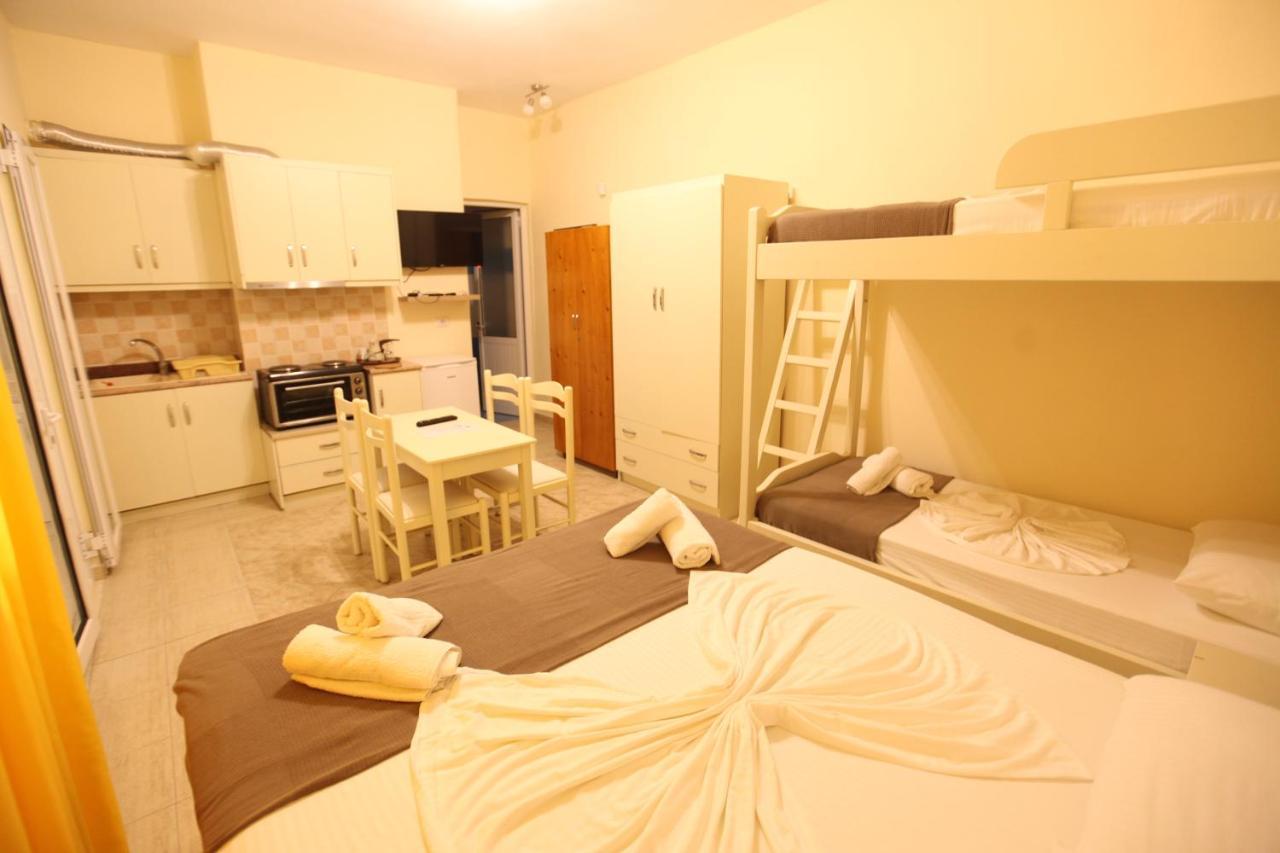 Hotel Prishtina Saranda Zewnętrze zdjęcie