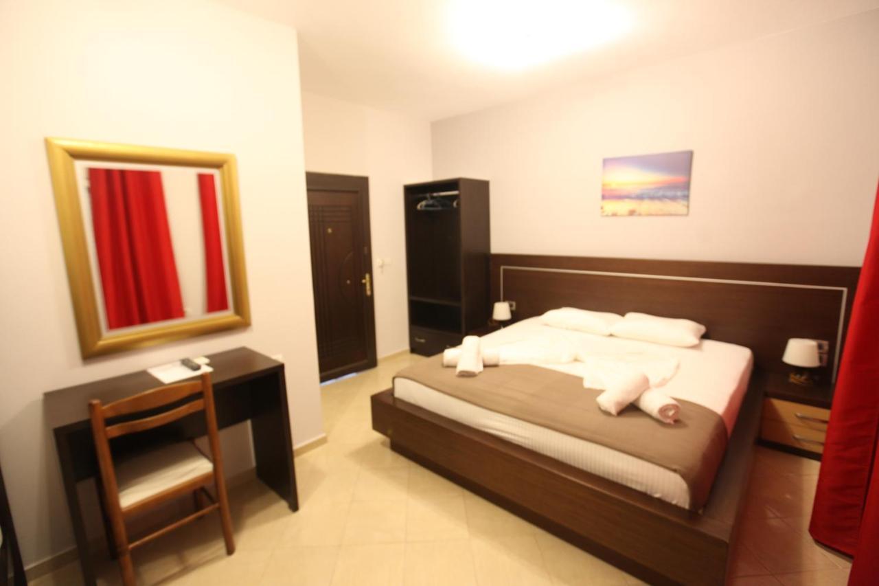 Hotel Prishtina Saranda Zewnętrze zdjęcie