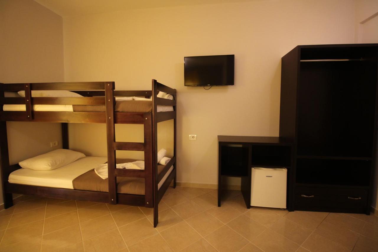 Hotel Prishtina Saranda Zewnętrze zdjęcie
