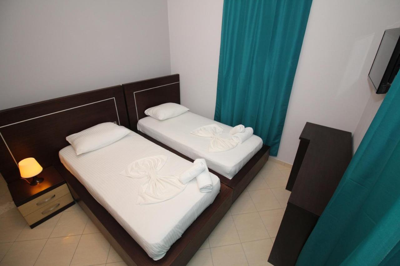 Hotel Prishtina Saranda Zewnętrze zdjęcie