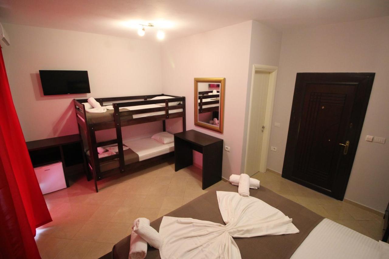 Hotel Prishtina Saranda Zewnętrze zdjęcie