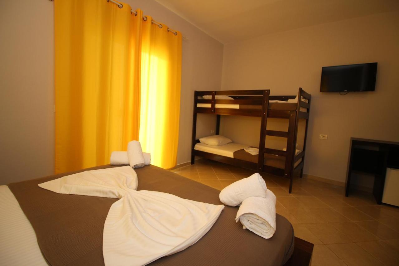 Hotel Prishtina Saranda Zewnętrze zdjęcie